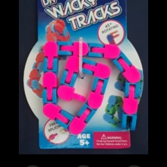Set of 6 Wacky Tracks Fidget Toy Bundle + Stretch Armstrong - Picture 3 of 7
